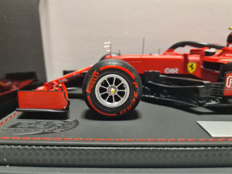 5951616425397436720 FERRARI SF21 C.SAINZ 1/18