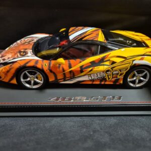 5953868225211121360 FERRARI 488 GTB TIGER 1/18