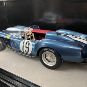 FERRARI 250 TR PONTOON FENDER E.D.MARTIN-F.TAVANI 1/18