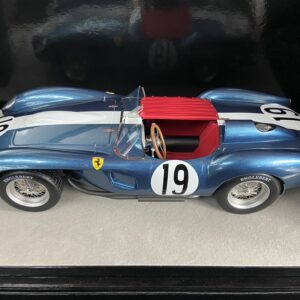 FERRARI 250 TR PONTOON FENDER E.D.MARTIN-F.TAVANI 1/18