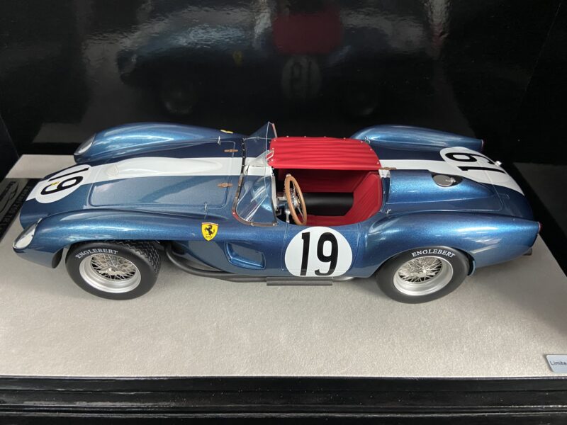 FERRARI 250 TR PONTOON FENDER E.D.MARTIN-F.TAVANI 1/18