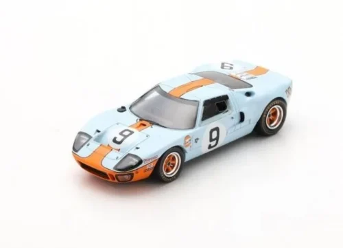 18LM68 FORD GT 40 RODRIGUEZ 1/18