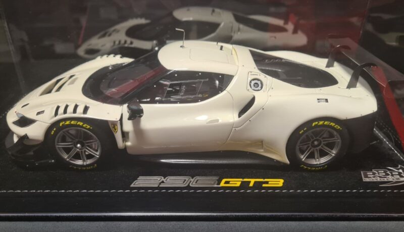 5965560388911219517 FERRARI 296 GT3 1/18