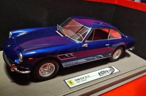 5969602386928453479 FERRARI 330 GT 2+2 SERIE II 1/18