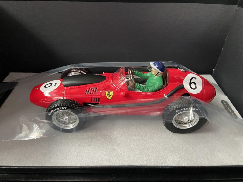 IMG_7457 FERRARI DINO 246 F1 M.HAWTHORN 1/18