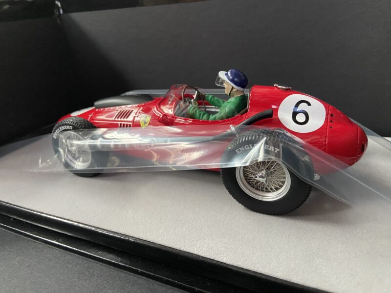 IMG_7459 FERRARI DINO 246 F1 M.HAWTHORN 1/18