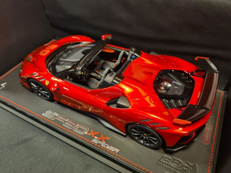 5780571268389652670 FERRARI SF90 XX SPIDER 1/18