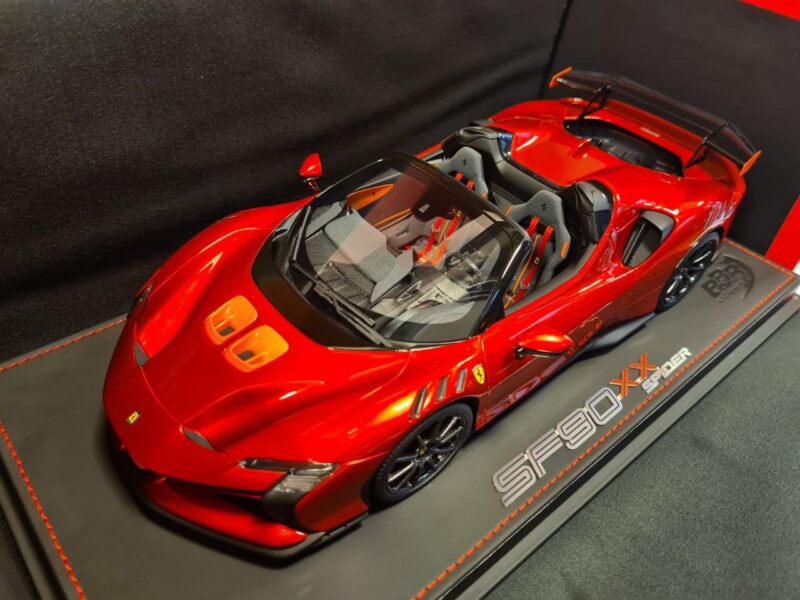 5780571268389652671 FERRARI SF90 XX SPIDER 1/18