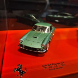 5780571268389652679 FERRARI PUROSANGUE + FERRARI 400 SA 1/43