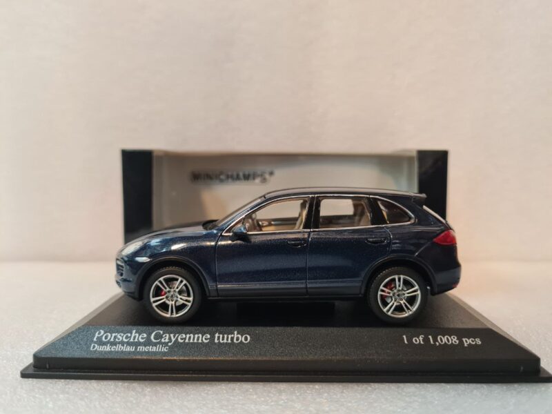 5798414482387616925 PORSCHE CAYENNE TURBO 2010 1/43
