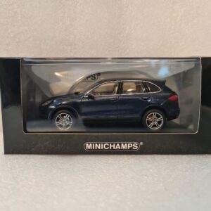 5798414482387616929 PORSCHE CAYENNE TURBO 2010 1/43