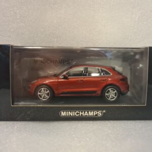 PORSCHE MACAN 2013 1/43
