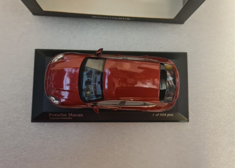 PORSCHE MACAN 2013 1/43
