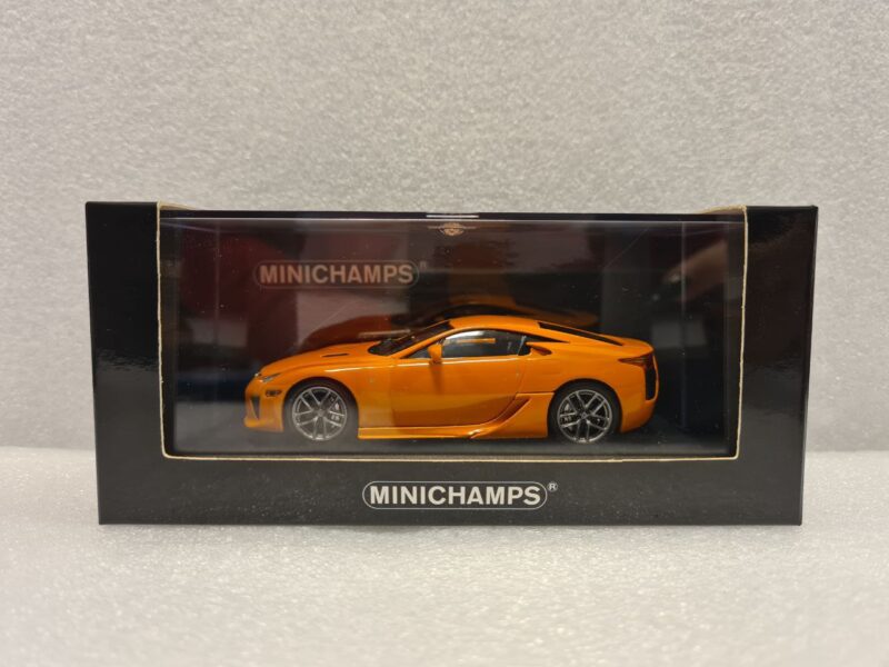 LEXUS LFA 2011 1/43