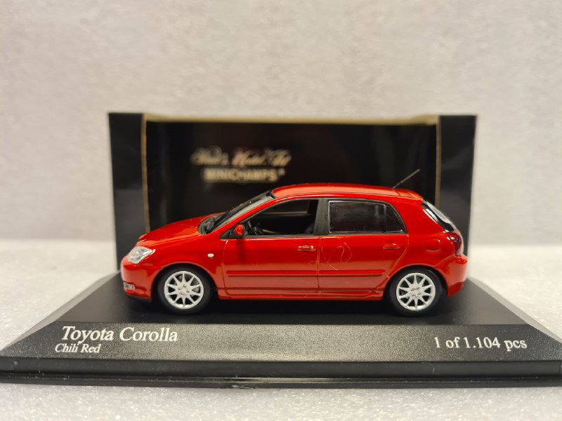 5800666282201302375 TOYOTA COROLLA 5-DOOR 2001 1/43