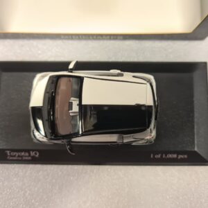 5800666282201302382 TOYOTA IQ GENEVE CAR SHOW 2009 1/43