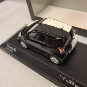 5800666282201302384 TOYOTA IQ GENEVE CAR SHOW 2009 1/43