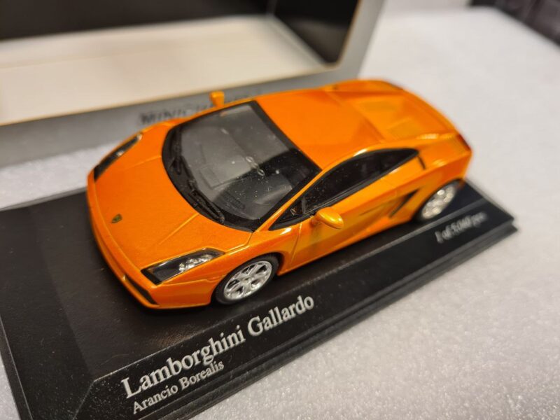 LAMBORGHINI GALLARDO 2004 1/43