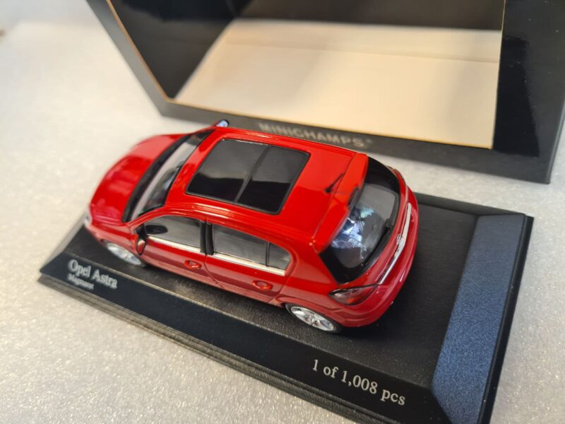 OPEL ASTRA 2004 1/43
