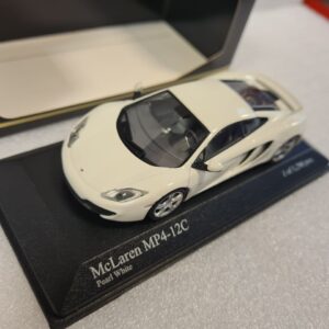 5805515399062734399 McLAREN MP4-12C 2011 1/43
