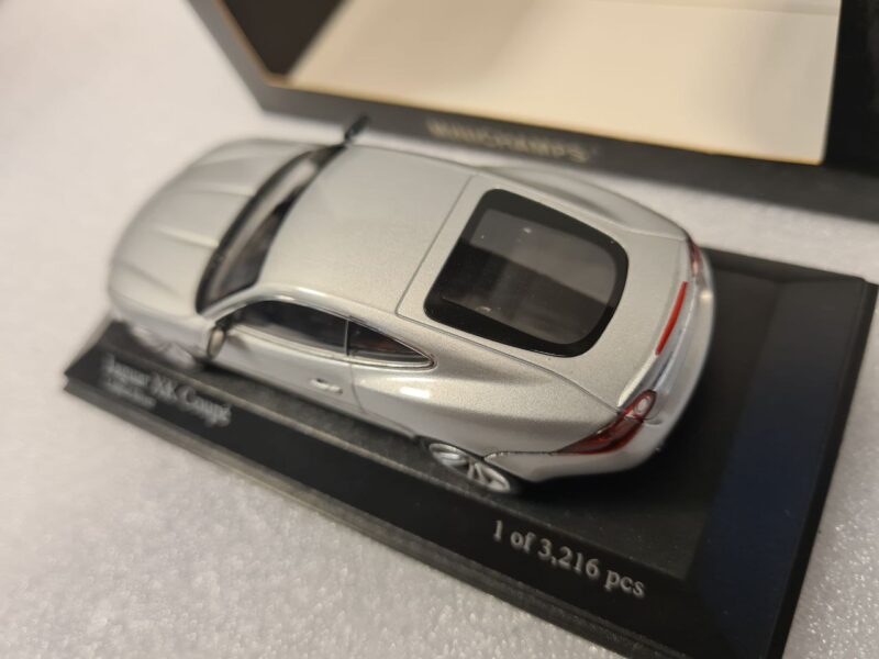 5805515399062734408 JAGUAR XK COUPE' 2006 1/43