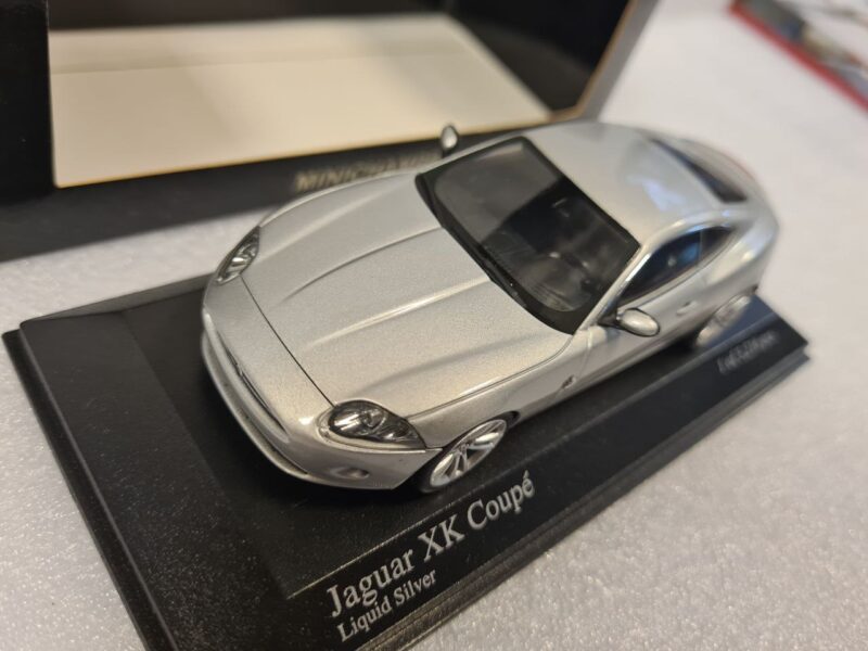 5805515399062734409 JAGUAR XK COUPE' 2006 1/43
