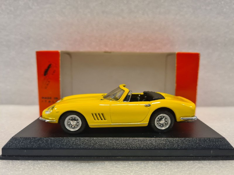 FERRARI 275 GTB/4 SPYDER 1/43