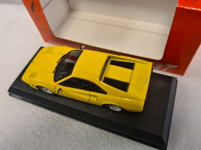 FERRARI 308 GTB 1/43