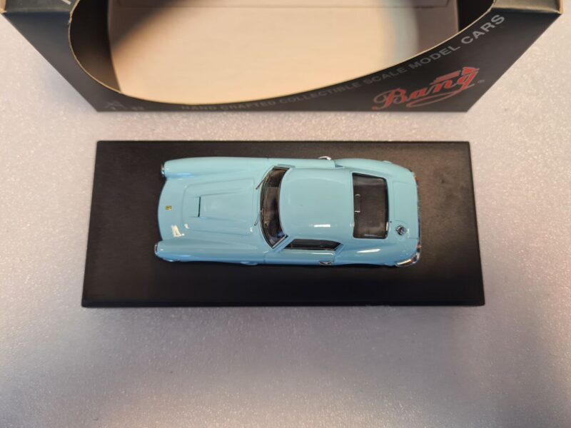 FERRARI 250 GT SWB STREET 1/43