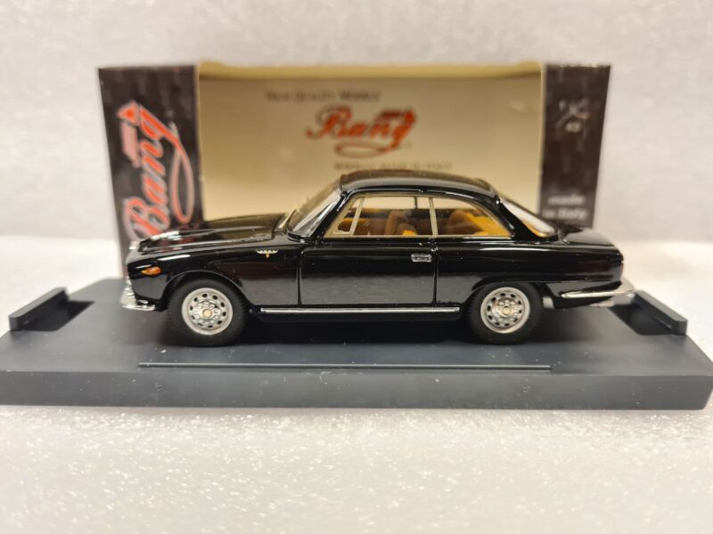 ALFA ROMEO 2600 SPRINT STREET 1962 1/43