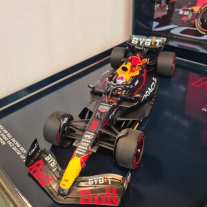 ORACLE RED BULL RACING RB19 M.VERSTAPPEN DOUBLE SET 1/18