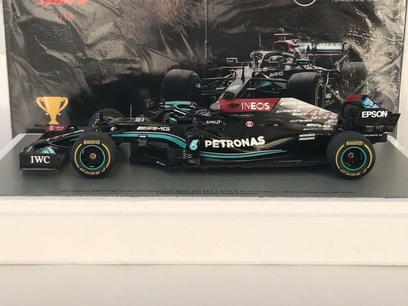 MERCEDES W12 HAMILTON 1/18