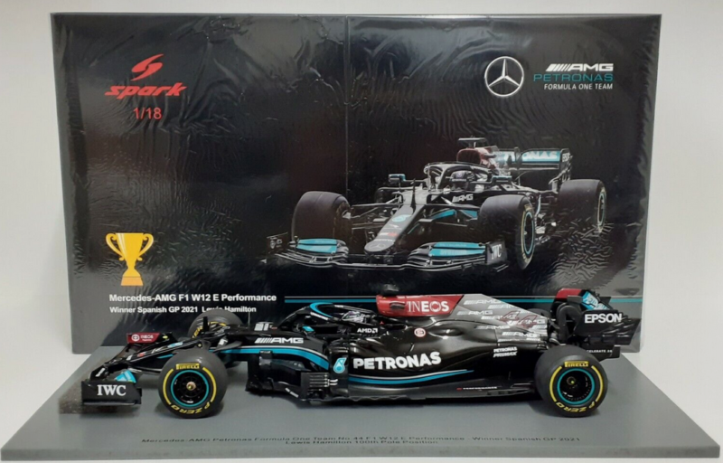 MERCEDES W12 HAMILTON 1/18