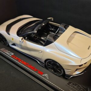 FERRARI 812 COMPETIZIONE APERTA 1/18