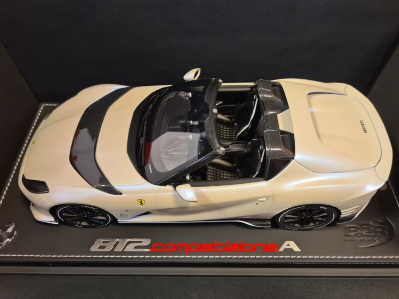 FERRARI 812 COMPETIZIONE APERTA 1/18