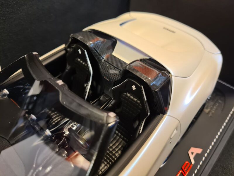FERRARI 812 COMPETIZIONE APERTA 1/18
