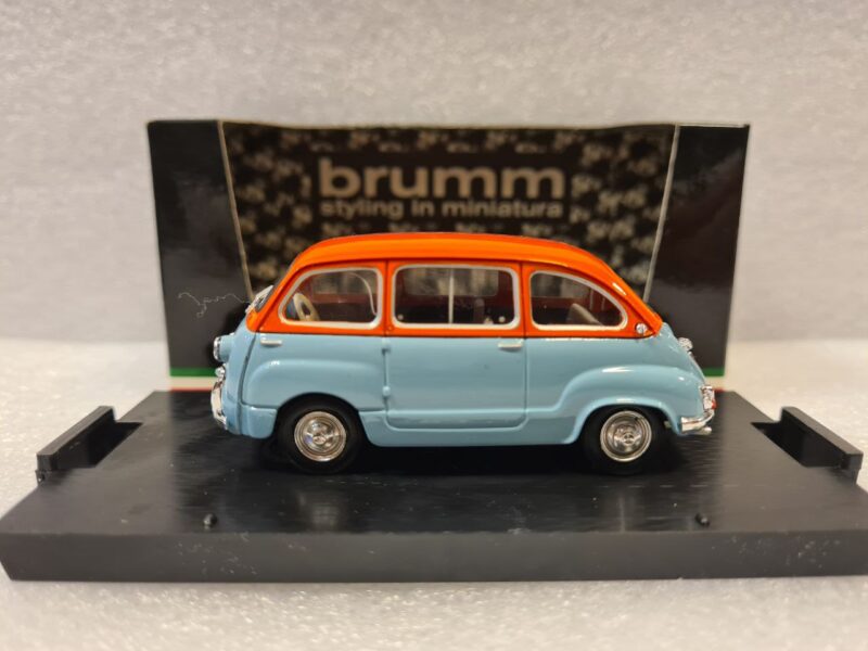 FIAT 600D MULTIPLA "OPERAZIONE SAN GENNARO" 1/43