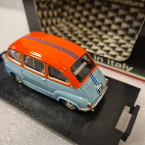 FIAT 600D MULTIPLA "OPERAZIONE SAN GENNARO" 1/43