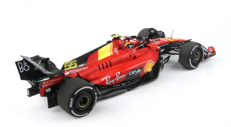 FERRARI SF-23 C. SAINZ 1/18