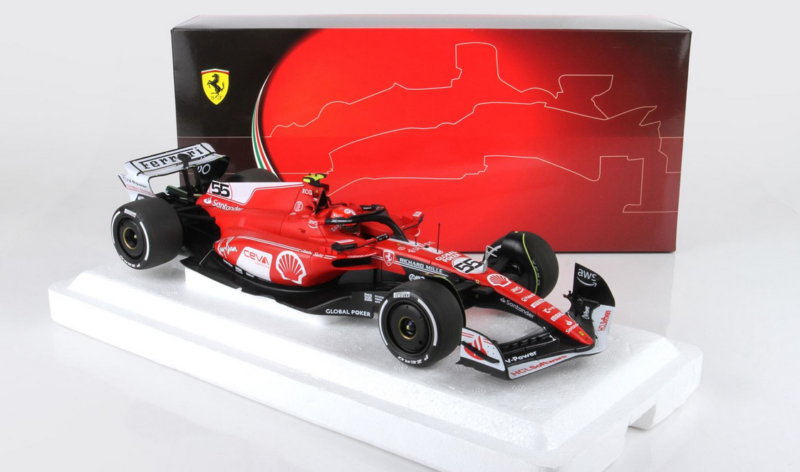 FERRARI SF-23 C. SAINZ 1/18