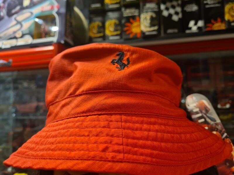 CAPPELLO FERRARI UFFICIALE