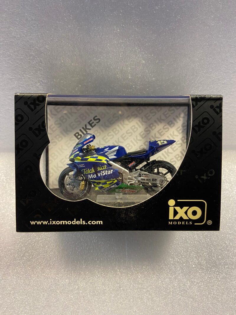 HONDA RC211-V S. GIBERNAU 1/24