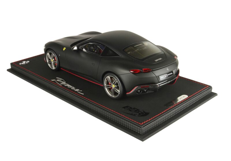 FERRARI ROMA 1/18