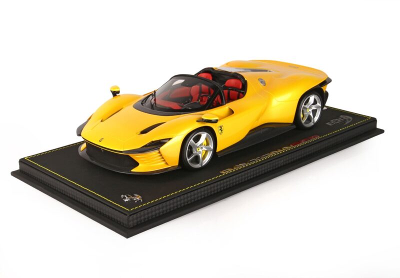 FERRARI SP3 DAYTONA 1/18
