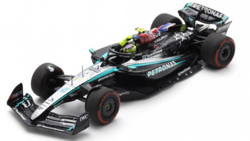 MERCEDES W15 L.HAMILTON W/FLAG 1/43