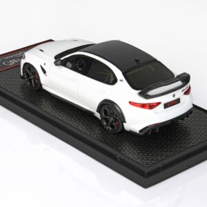 ALFA ROMEO GIULIA GTAM 1/43