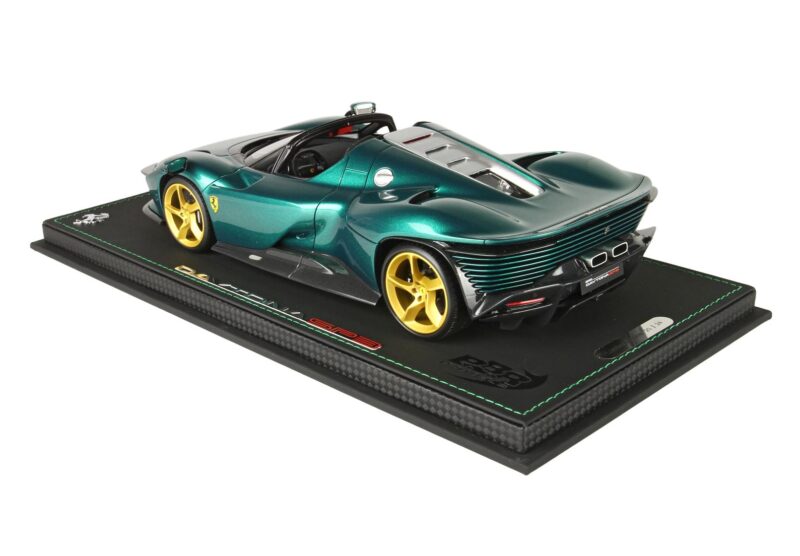 FERRARI SP3 DAYTONA 1/18