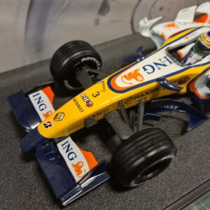 RENAULT F1 R27 ING G.FISICHELLA 1/18