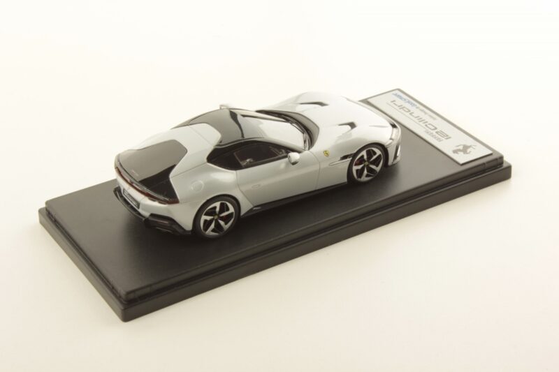 FERRARI 12 CILINDRI 1/43