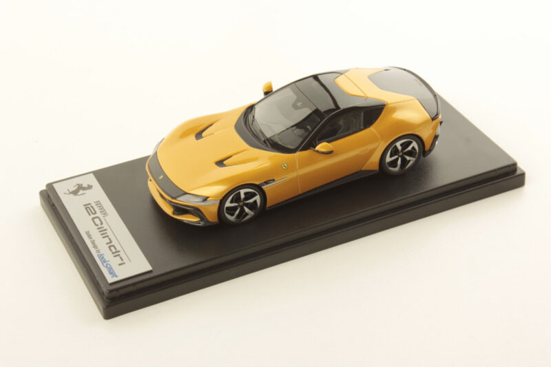 FERRARI 12 CILINDRI 1/43